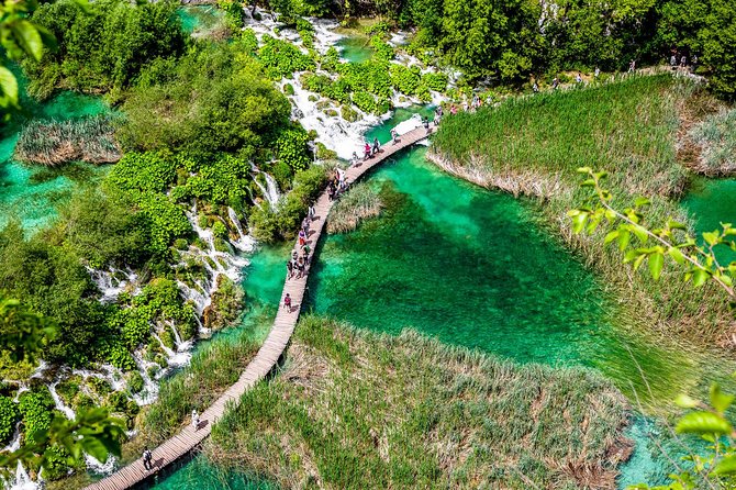 Plitvice Lakes Guided Tour With Entrance Ticket Included - Duration and Physical Requirements