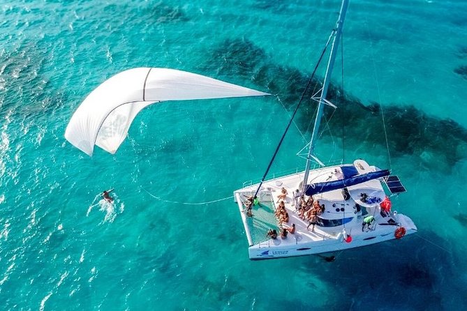 Plus Experience Isla Mujeres Tour - Snorkeling and Beach Club