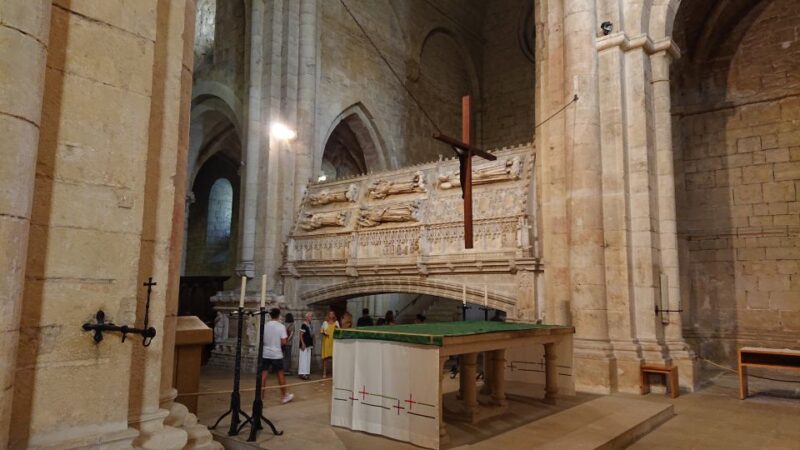 Poblet Monastery Tour - Tour Duration and Languages