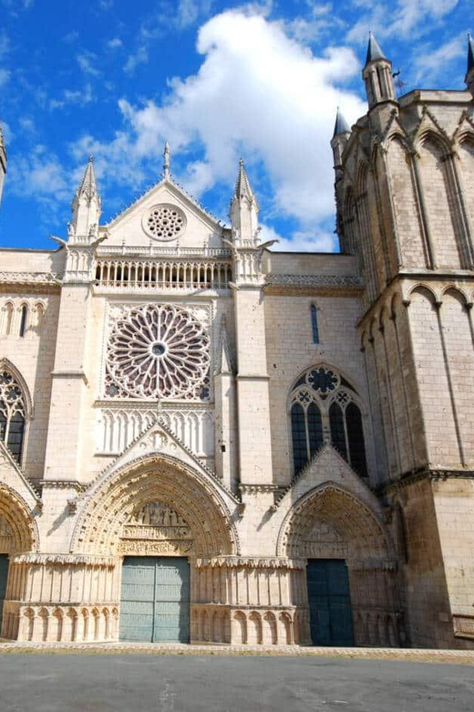 Poitiers: Eleanor of Aquitaine Walking Tour - Local Legends and Anecdotes