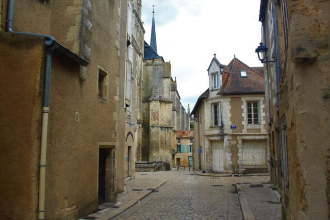 Poitiers: Guided City Walking Tour - Frequently Asked Questions