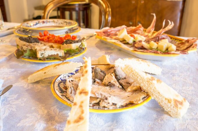 Policoro: Dining Experience at a Locals Home - Language Options