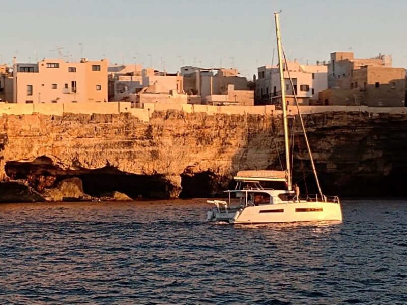 Polignano a Mare: Catamaran Tour With Aperitif & Local Food - Meeting Point and What to Bring