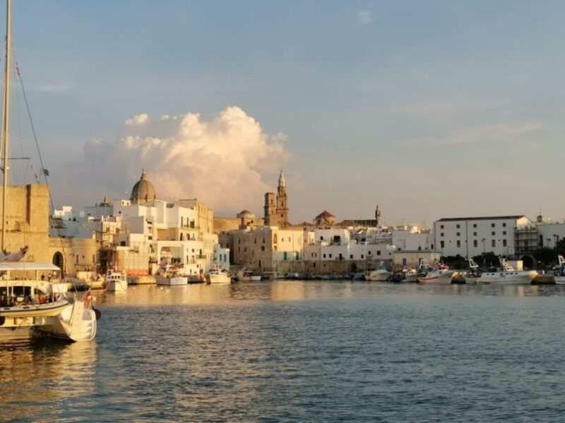 Polignano a Mare: Caves Sea and More - Onboard Amenities