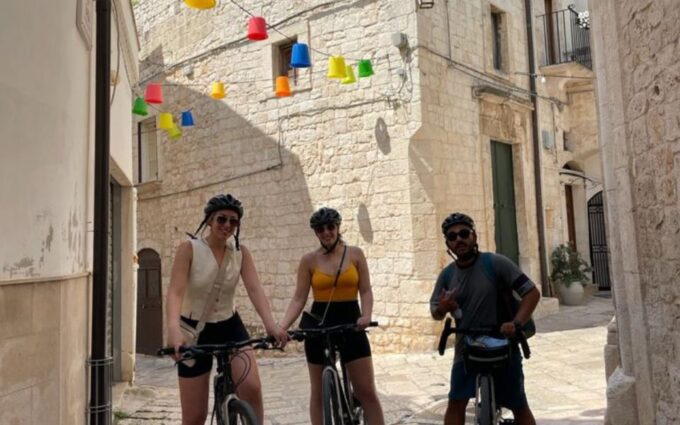Polignano a Mare: E-Bike Schiacciata and Wine - What to Bring