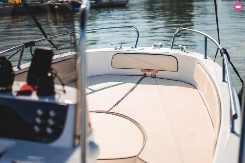 Polignano a Mare: Private Speedboat Cave Trip With Aperitif - Activities and Sightseeing