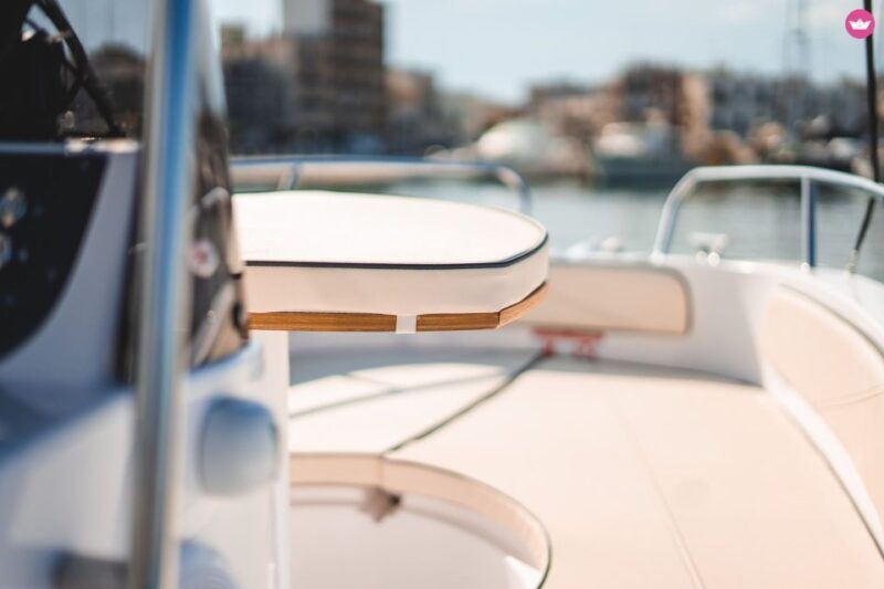 Polignano a Mare: Private Speedboat Cave Trip With Aperitif - Amenities and Inclusions