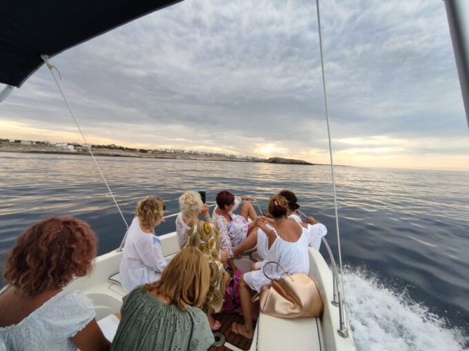 Polignano a Mare: Speedboat Cruise to Caves With Aperitif - Private and Group Options