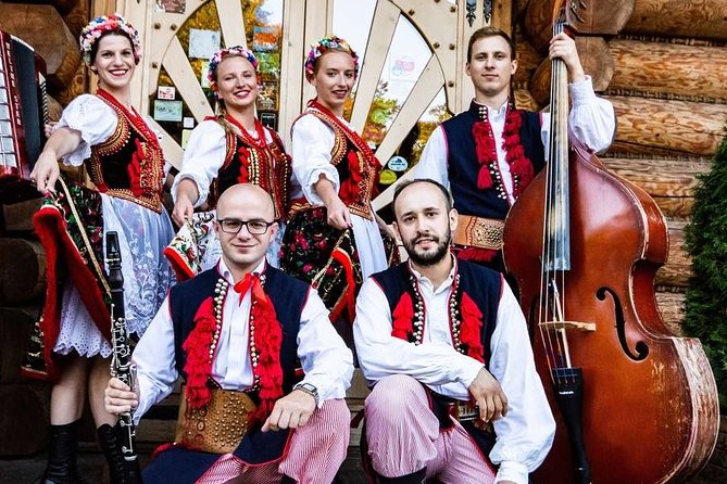 Polish Folk Show and Dinner From Krakow - Meeting and Pickup Information