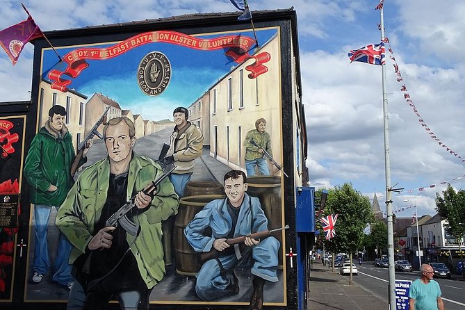 Political Taxi Tour Belfast (1-7 People) - Transport and Comfort