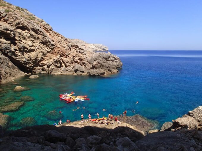 Pollença: Kayak Discovery – Snorkeling and Caves - Meeting Point and Parking