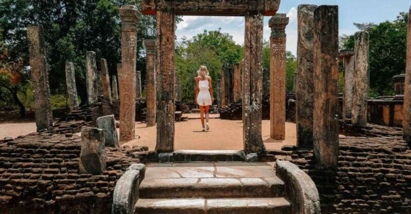 Polonnaruwa Ancient City Guided Tour From Kaluthara - Key Points