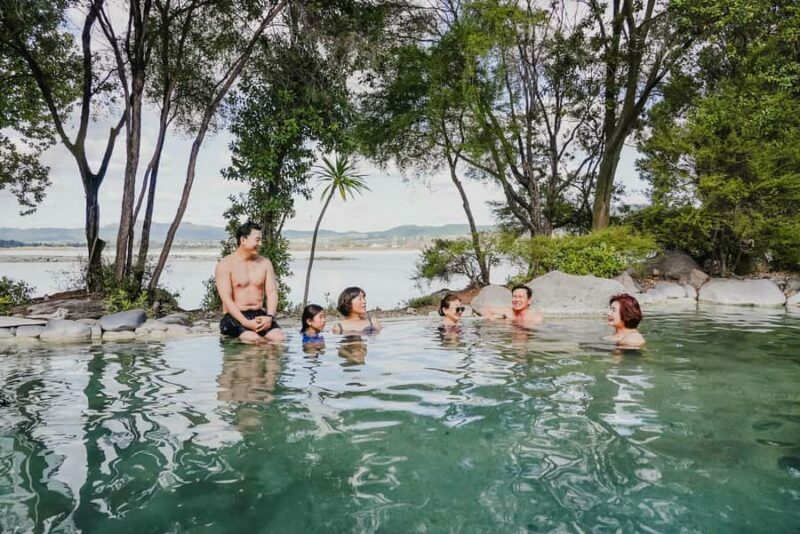 Polynesian Spa Rotorua: Deluxe Lake Spa Hot Spring Bathing - Authenticity and Value