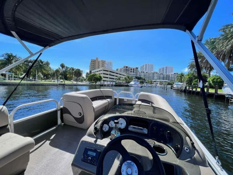 Pompano Beach: Pontoon Boat Rental - Why Choose a Pontoon Boat Rental in Pompano Beach?