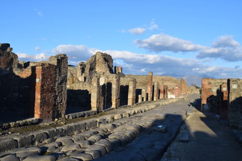 Pompei: 3-Hour Private Tour, Villa of the Mysteries & Lunch - Meeting Point and Parking