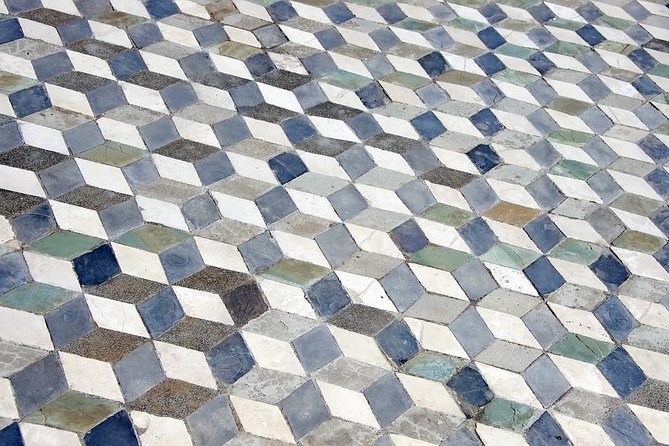 POMPEI in & OUT - 3 Hours Relaxed Private Tour - Tour Inclusions and Accessibility