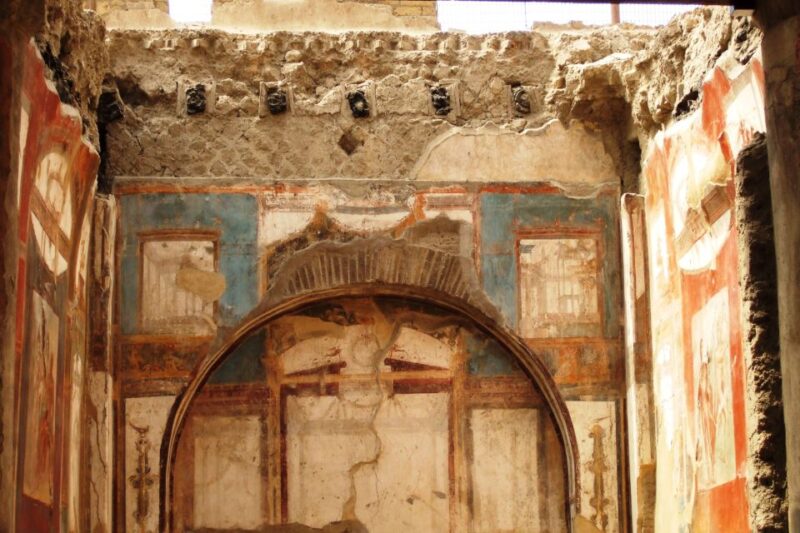 Pompei: Pompeii & Herculaneum Tour With Archaeologist Guide - Key Points