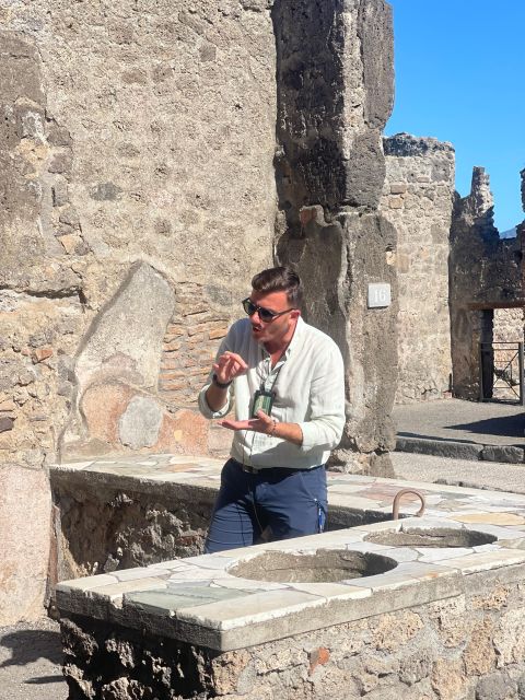 Pompeii: 1 Hour With the Expert Local Guide - Booking Information