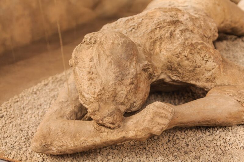 Pompeii: 2-Hour Guided Tour With an Archaeologist - Key Points