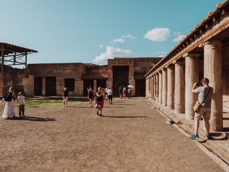 Pompeii: 2-Hour Guided Tour With an Archaeologist - Languages Offered