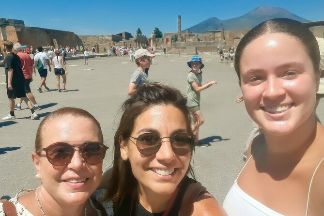 Pompeii 2 Hours Private Guided Tour, a JOURNEY THROUGH the TIME - Meeting and End Point