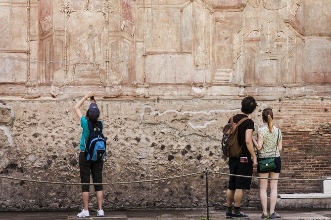 Pompeii 2 Hrs Private Walking Tour With an Archaeologist-Skip the Line Included - Accessibility and Participation