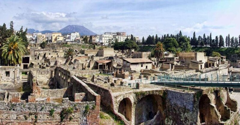 Pompeii and Herculaneum 8 Hour Private Tour From Sorrento - Tour Duration and Languages