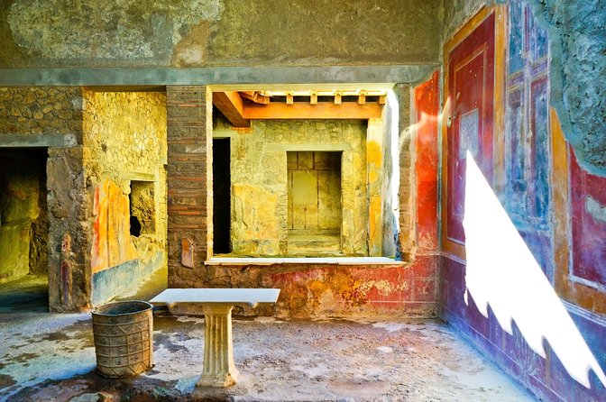 Pompeii and Herculaneum Private Walking Tour With an Archaeologist - Uncovering Daily Life