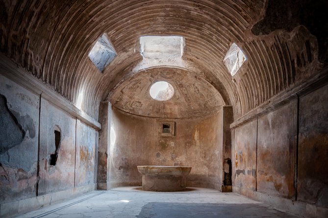 Pompeii and Herculaneum Ruins Private Tour - Exploring Pompeii