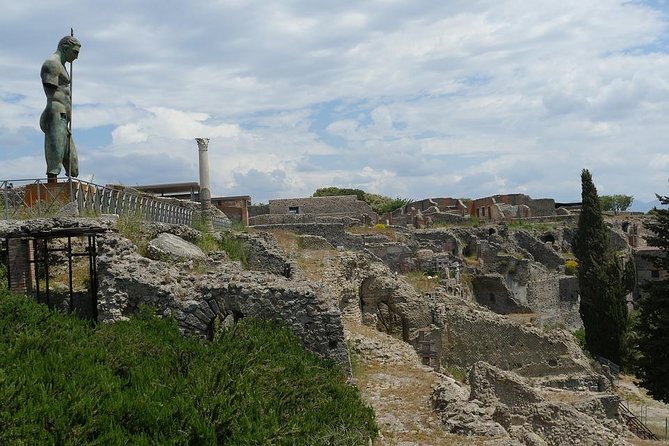 Pompeii and Herculaneum Skip-The-Line Full Day Tour With a Private & Local Guide - Exploring Pompeii