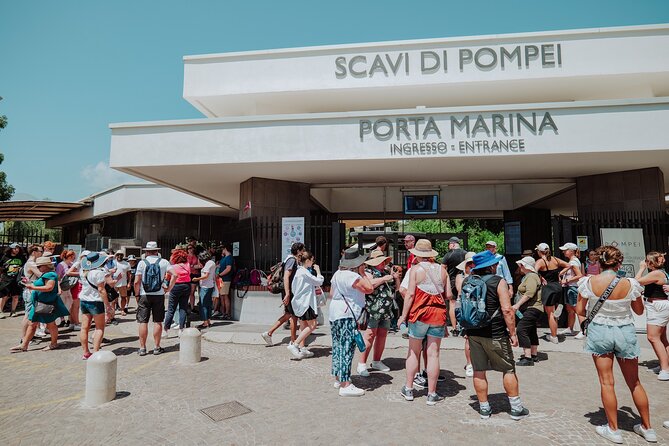 Pompeii and Herculaneum Small Group Tour With an Archaeologist - Herculaneum Exploration