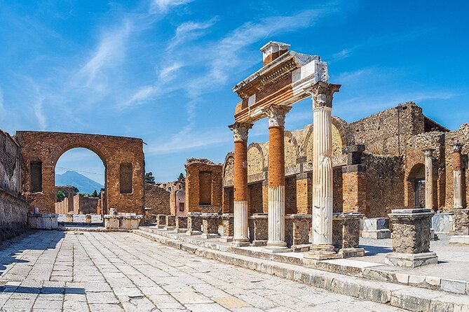 Pompeii and Paestum Day Tour From Positano - Meeting and Pickup Details