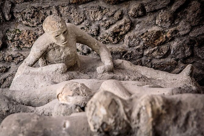 Pompeii at Sunset: the Golden Hour With Your Local Archaeologist - Accessibility and Participation