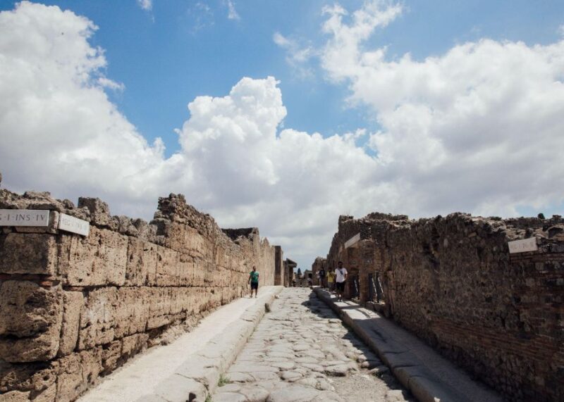Pompeii & Cooking Class W/A Mama - Savoring the Home-Cooked Meal