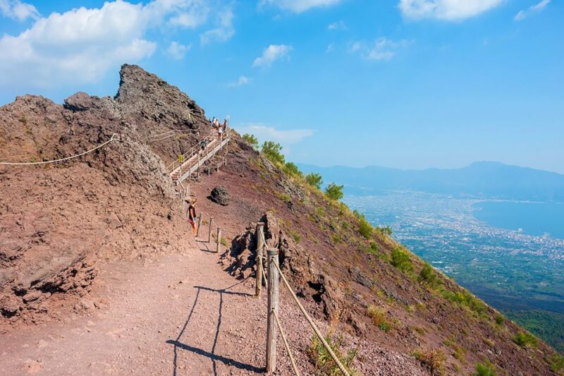 Pompeii: Day Tour of Pompeii and Vesuvius With Bus Transfer - Important Information