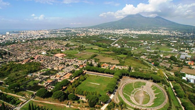 Pompeii Entrance Ticket & Walking Tour With an Archaeologist - Meeting Point for the Tour