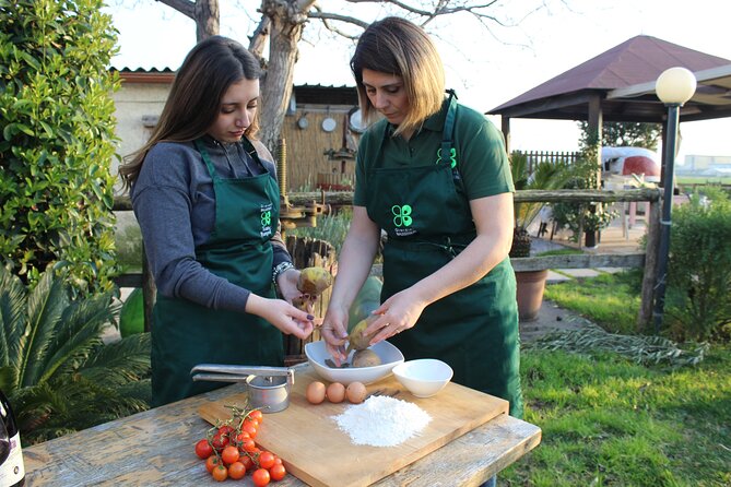 Pompeii: Guided Tour of the Ruins and Cooking Class Fresh Pasta - Immersive Cooking Class Atmosphere
