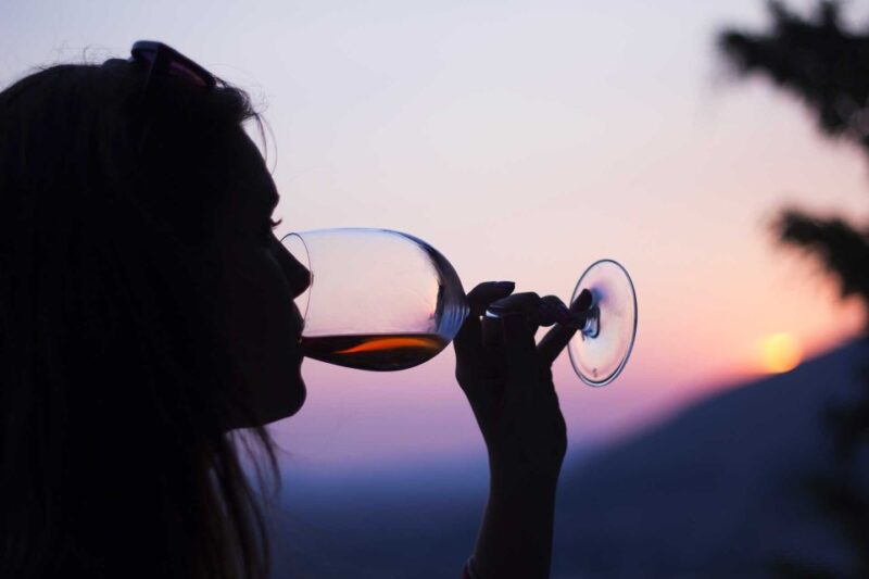 Pompeii: Guided Tour & Wine Tasting at Mt. Vesuvius - Group Size and Language