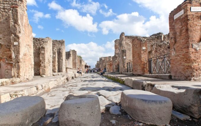 Pompeii: Guided Tour & Wine Tasting at Mt. Vesuvius - Transportation and Inclusions