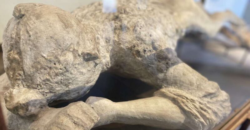 Pompeii: Guided Tour With Archaeologist With Max. 12 People - Experience Highlights