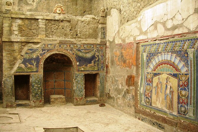 Pompeii & Herculaneum Day Trip From Naples With Lunch - Highlights of Pompeii