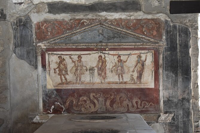 Pompeii Must-See Attractions Guided Tour With Skip-The-Line Access - Exploring Ancient Roman Ruins