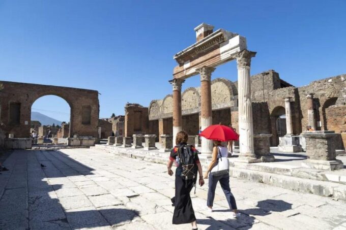 Pompeii: Private 2–Hour Archaeological Site Guided Tour - Reserve Now & Pay Later