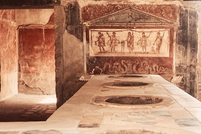 Pompeii Private Tour With an Archaeologist and Skip the Line - 3 Hours - Meeting and Pickup