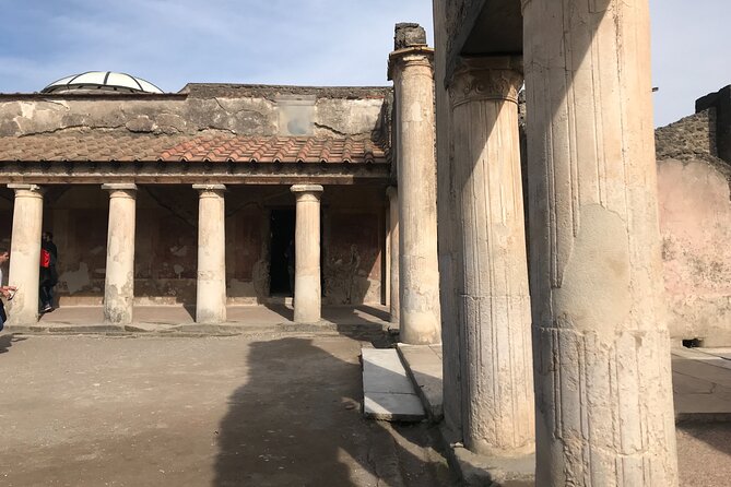 Pompeii Private Tour With an Archaeologist and Skip the Line - Skip the Line Access