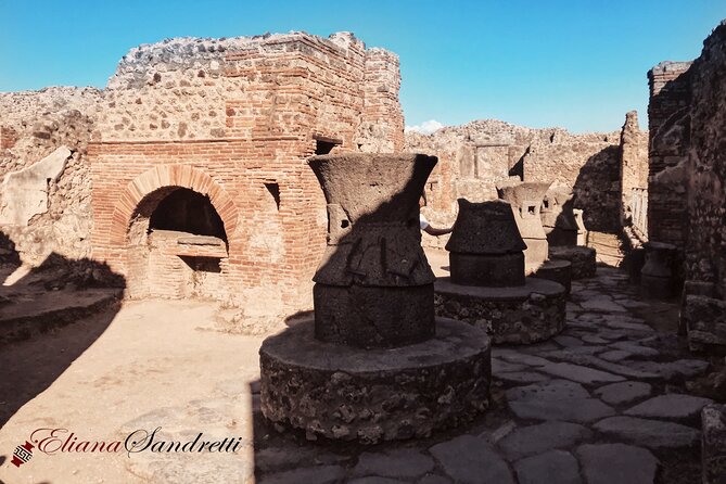 Pompeii Private Tour With an Archaeologist and Skip the Line - Tour Duration and Itinerary