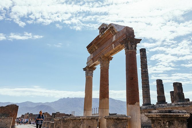 Pompeii PRIVATE TOUR With Locals: Ticket & Guide Included - Highlights of the Guided Experience