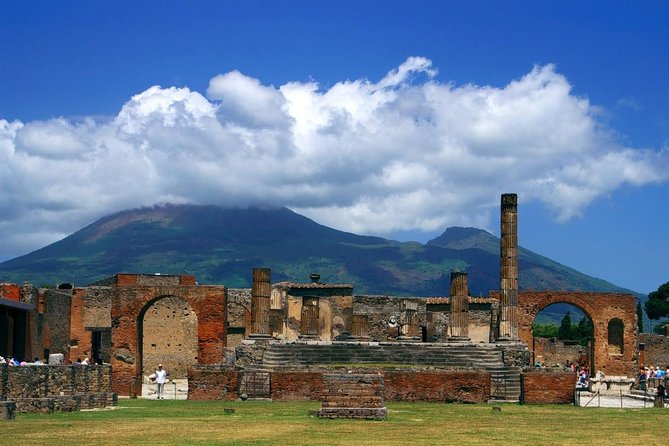 Pompeii Ruins, Positano and Sorrento Full Day Tour - Discovering Sorrento