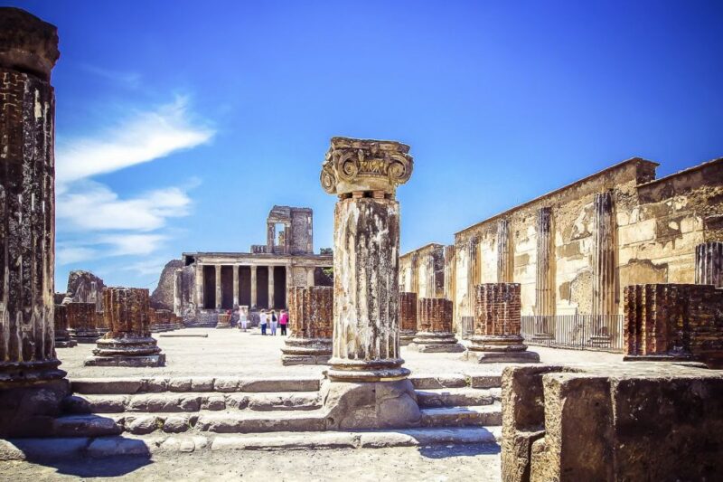 Pompeii: Ruins Private Tour With Skip-The-Line Entry - Key Points
