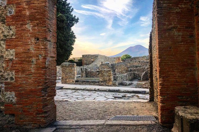 Pompeii Skip-The-Line Private Tour - Experience Highlights